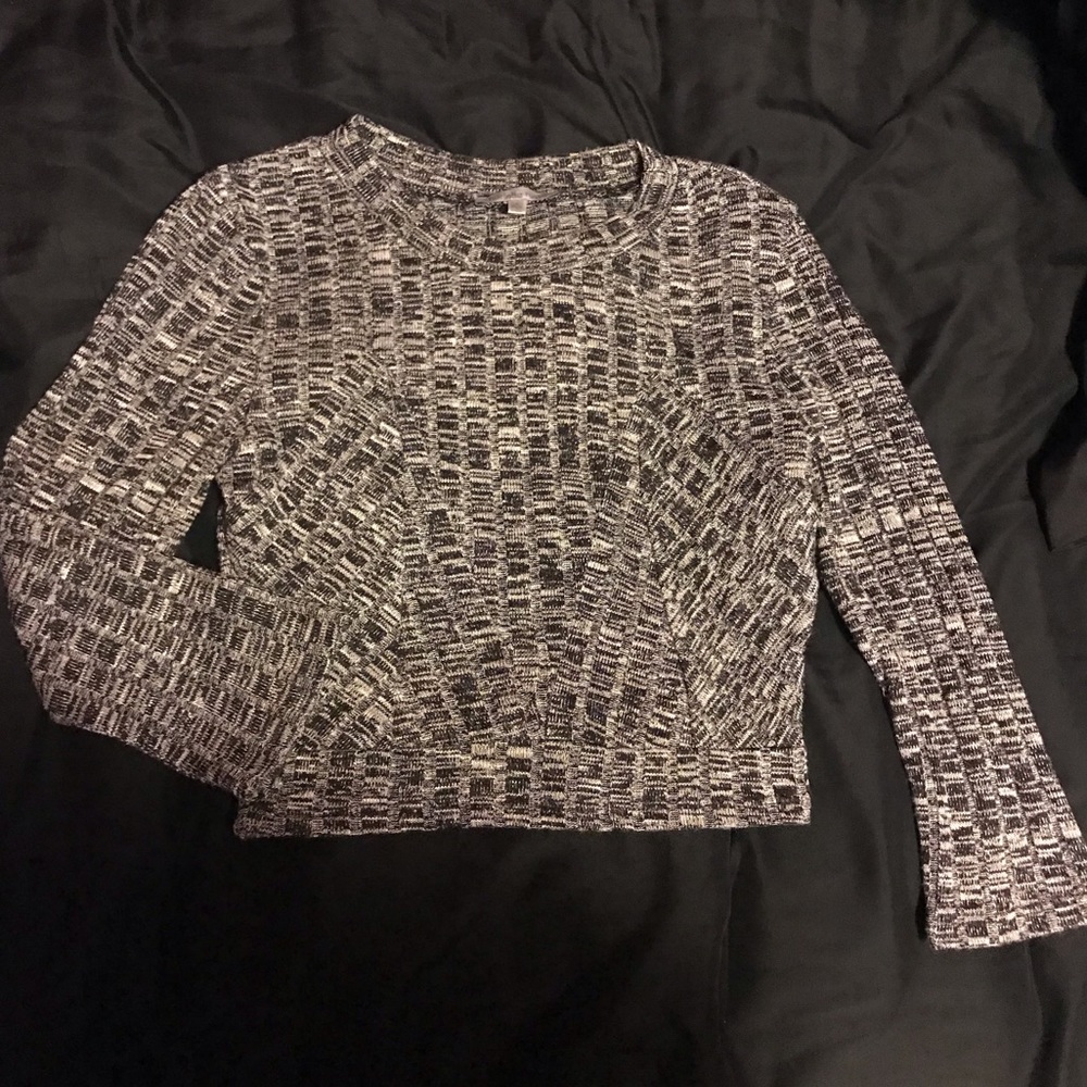 NWOT Charlotte Russe Grey Pattern Crop Top size s